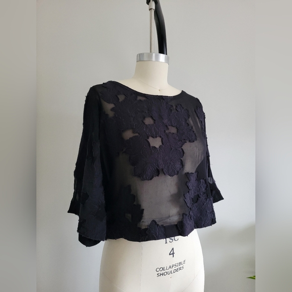 WILFRED Blayze black cropped blouse burnout style fabric - Picture 11 of 11